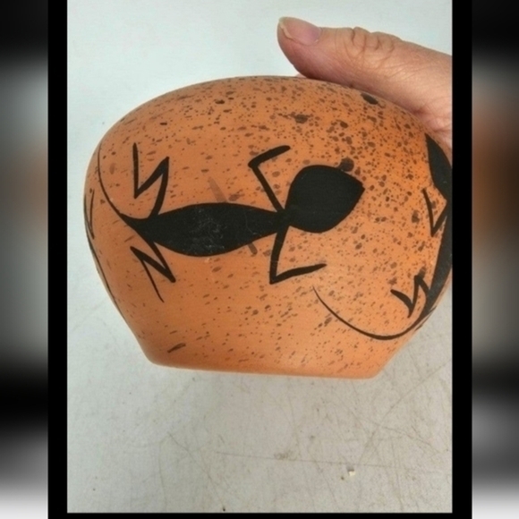 Vintage New Mexico pottery planter signed Kuutimaista - Picture 2 of 11